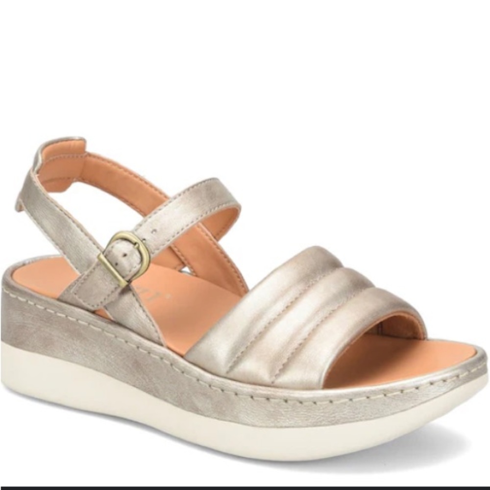 Born Kendra Gold Metallic Platform Sandals Women’s Size 10